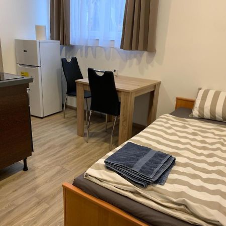Beregi Apartman Tiszaújváros Buitenkant foto