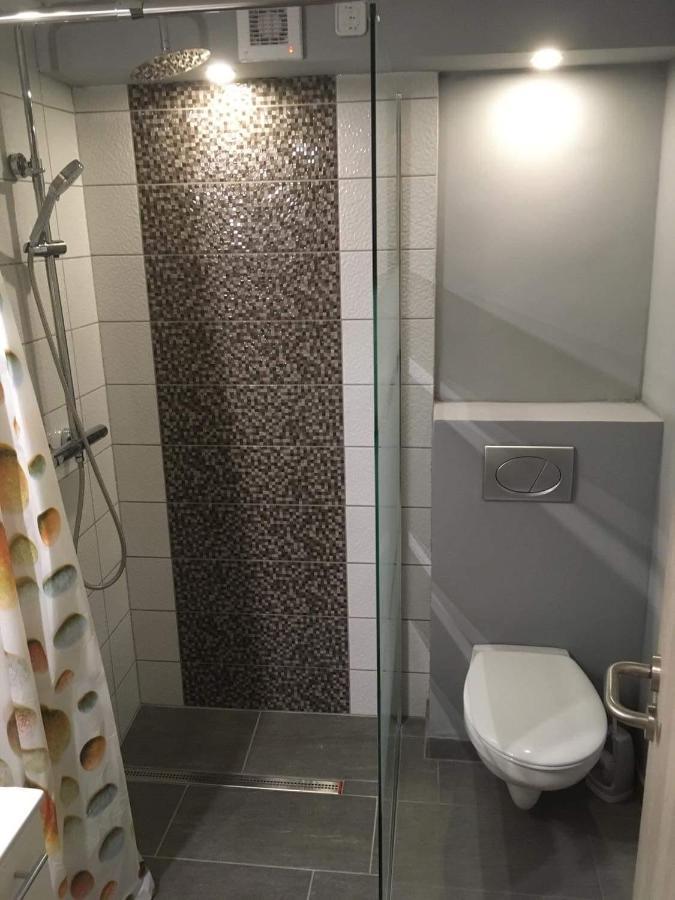 Beregi Apartman Tiszaújváros Buitenkant foto