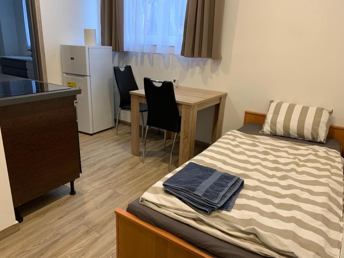 Beregi Apartman Tiszaújváros Buitenkant foto